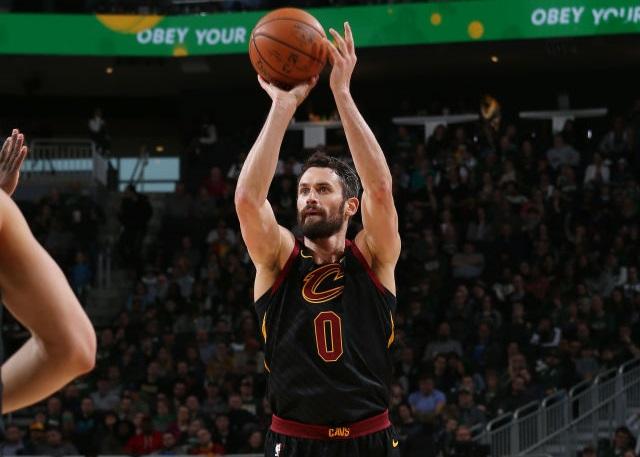 受伤病困扰 受伤病困扰